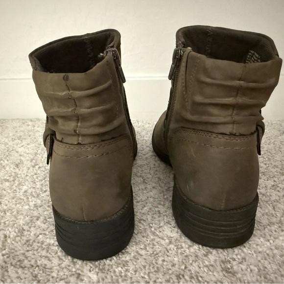 Earth Spirit Olive Taupe Ankle Boots with Buckle and Zipper - Picture 4 of 7